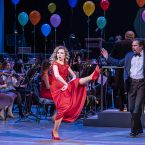 Фото из спектакля МАЭСТРО ПРИГЛАШАЕТ