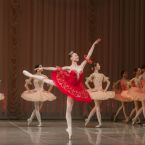 Фото из спектакля ЗДЕСЬ ЗАЖИГАЮТ ЗВЕЗДЫ