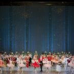 Фото из спектакля ЗДЕСЬ ЗАЖИГАЮТ ЗВЕЗДЫ