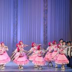 Фото из спектакля ЗДЕСЬ ЗАЖИГАЮТ ЗВЕЗДЫ