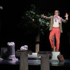 Фото из спектакля СЕВИЛЬСКИЙ ЦИРЮЛЬНИК