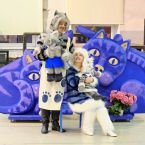 Фото из спектакля КОШКИН ДОМ