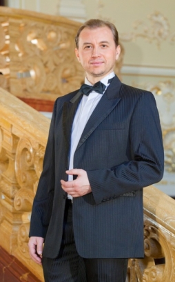 Владислав Горай