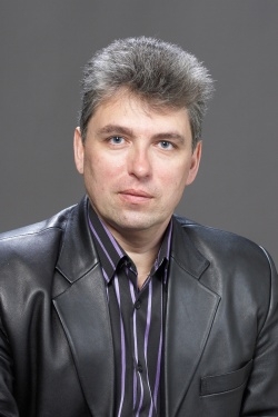 Олег Алексеев